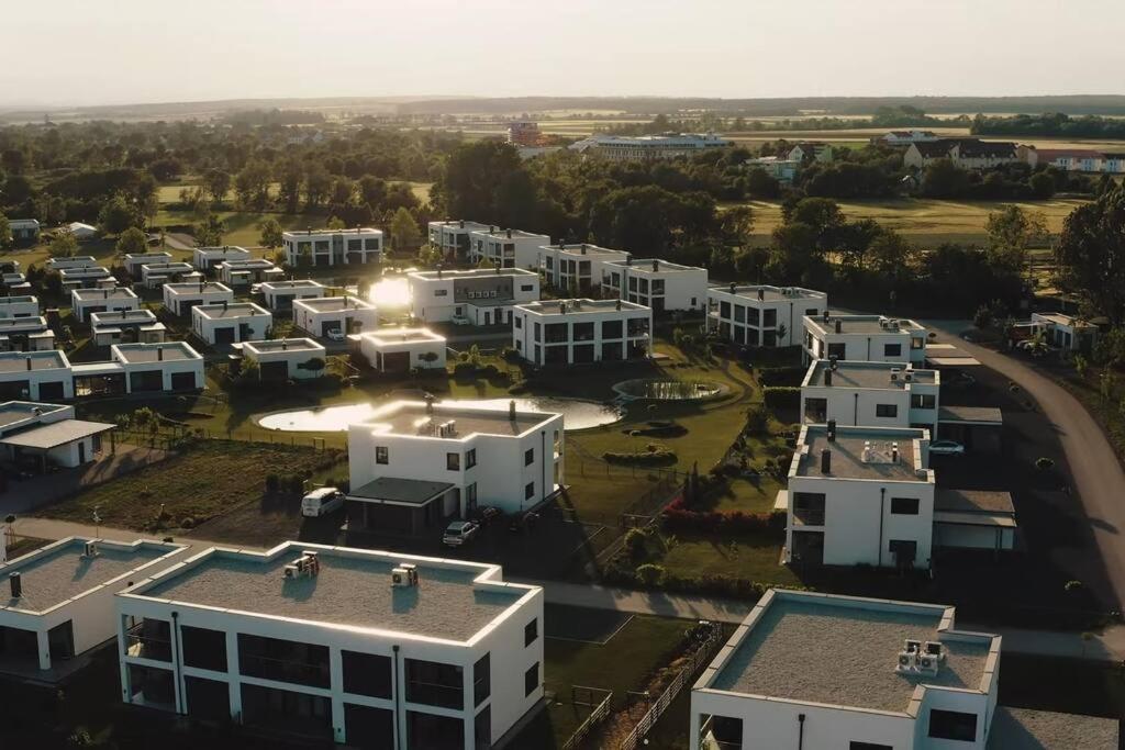 Luxus Appartement Am Golfplatz Und Therme Lutzmannsburg Zsira Εξωτερικό φωτογραφία