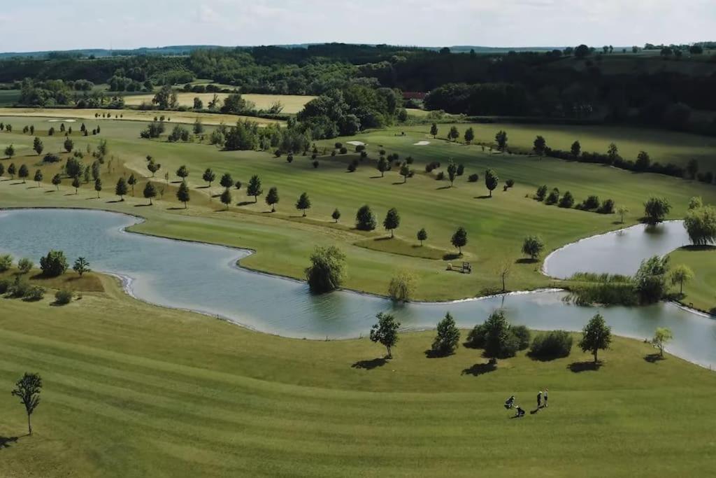 Luxus Appartement Am Golfplatz Und Therme Lutzmannsburg Zsira Εξωτερικό φωτογραφία